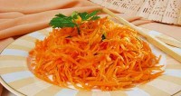 Яркий морковный салатик