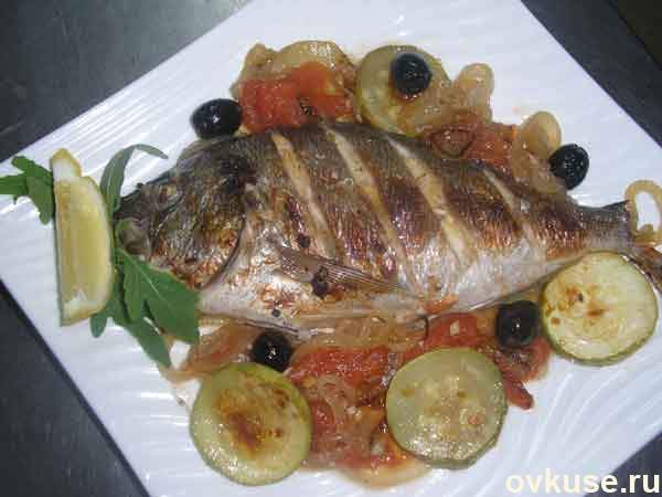 Рыба Дорадо с овощами