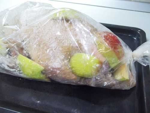 Запеченная утка с яблоками, рецепт приготовления с фото