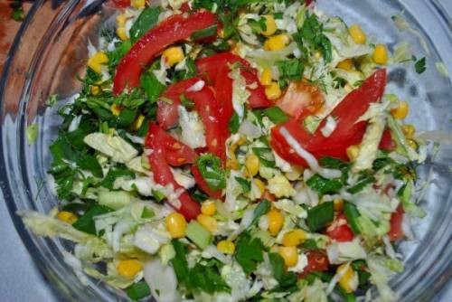 Постный салат с шампиньонами и овощами