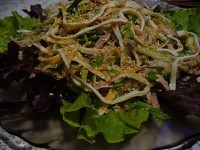 Легкий салат с курицей и омлетом «Корейская соломка»