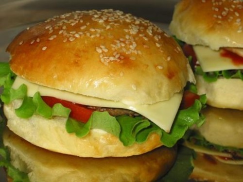 Американская простота: как приготовить гамбургер и чизбургер?