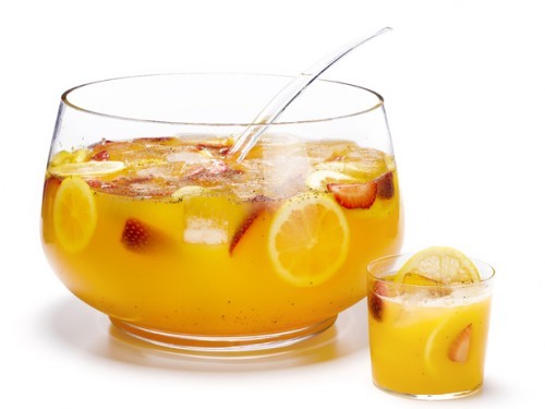 Весенние фруктовые соки и напитки