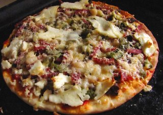 Рецепт теста для тонкой и хрустящей пиццы