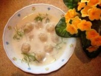 Молочный суп с клецками из манки