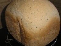 Хлеб с луком и черным перцем