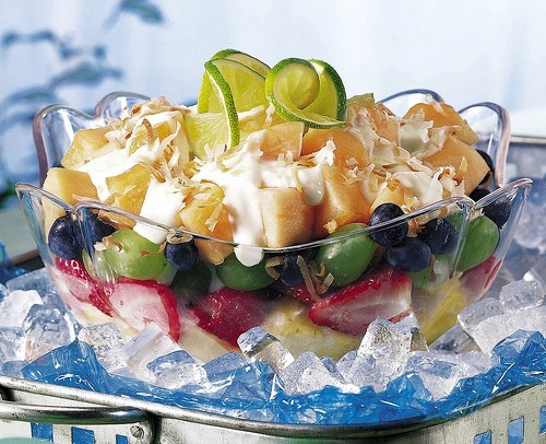 Фото Сладкие фруктовые салаты: самые безобидные десерты №5