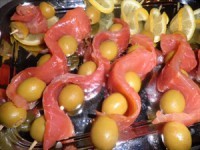 Фото Быстрая закуска с рыбой и оливками №1