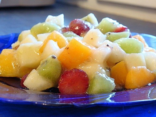 Фото Сладкие фруктовые салаты: самые безобидные десерты №4