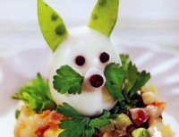 Фото Порционный салат «Кролик на поляне» №1