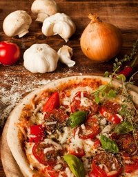 Фото Как приготовить пиццу с тонкой хрустящей основой за 20 минут №3